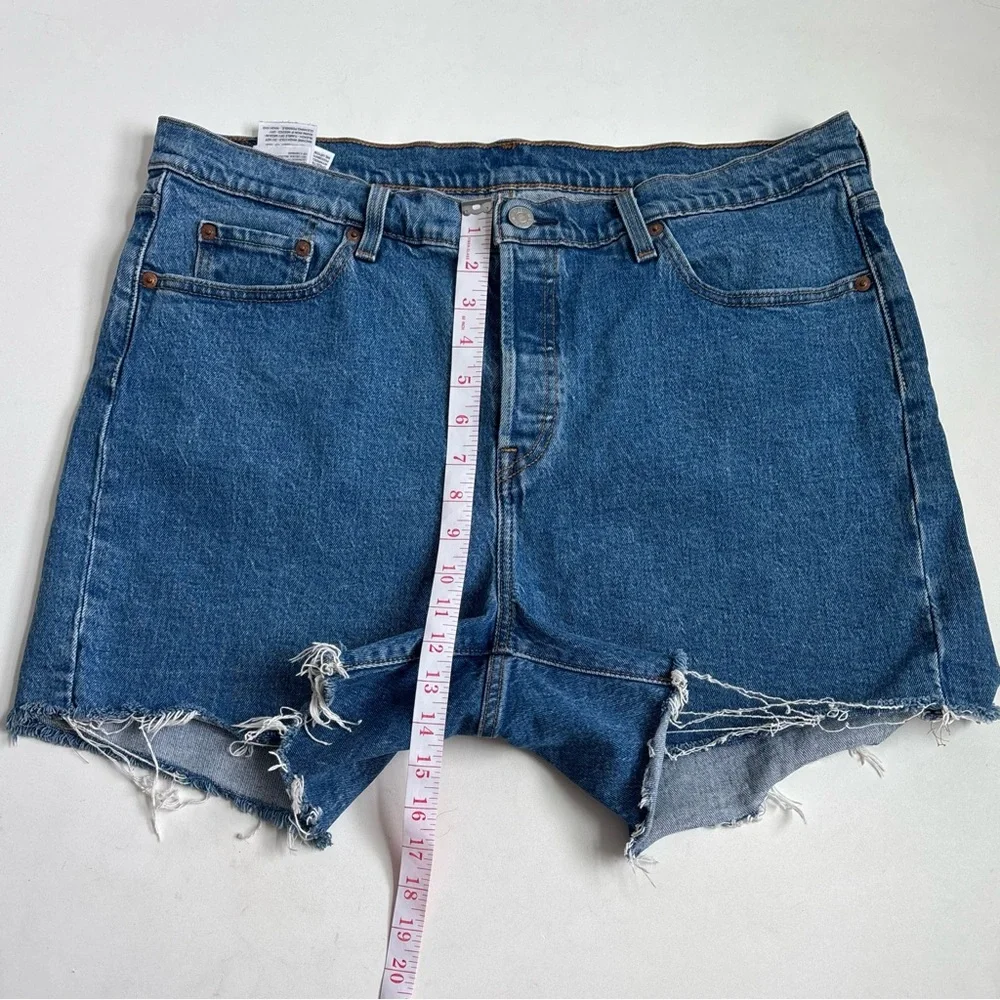 Levi's 501 High Rise Buttonfly Frayed Hem Blue Denim Jean Shorts Size 16W